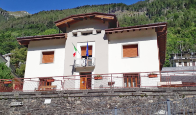 Immagine che raffigura Municipio di Carona